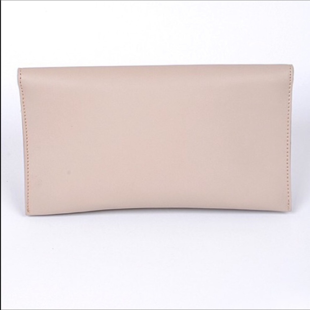IVORY BEE DETAIL CLUTCH BAG - Picture 8 of 8